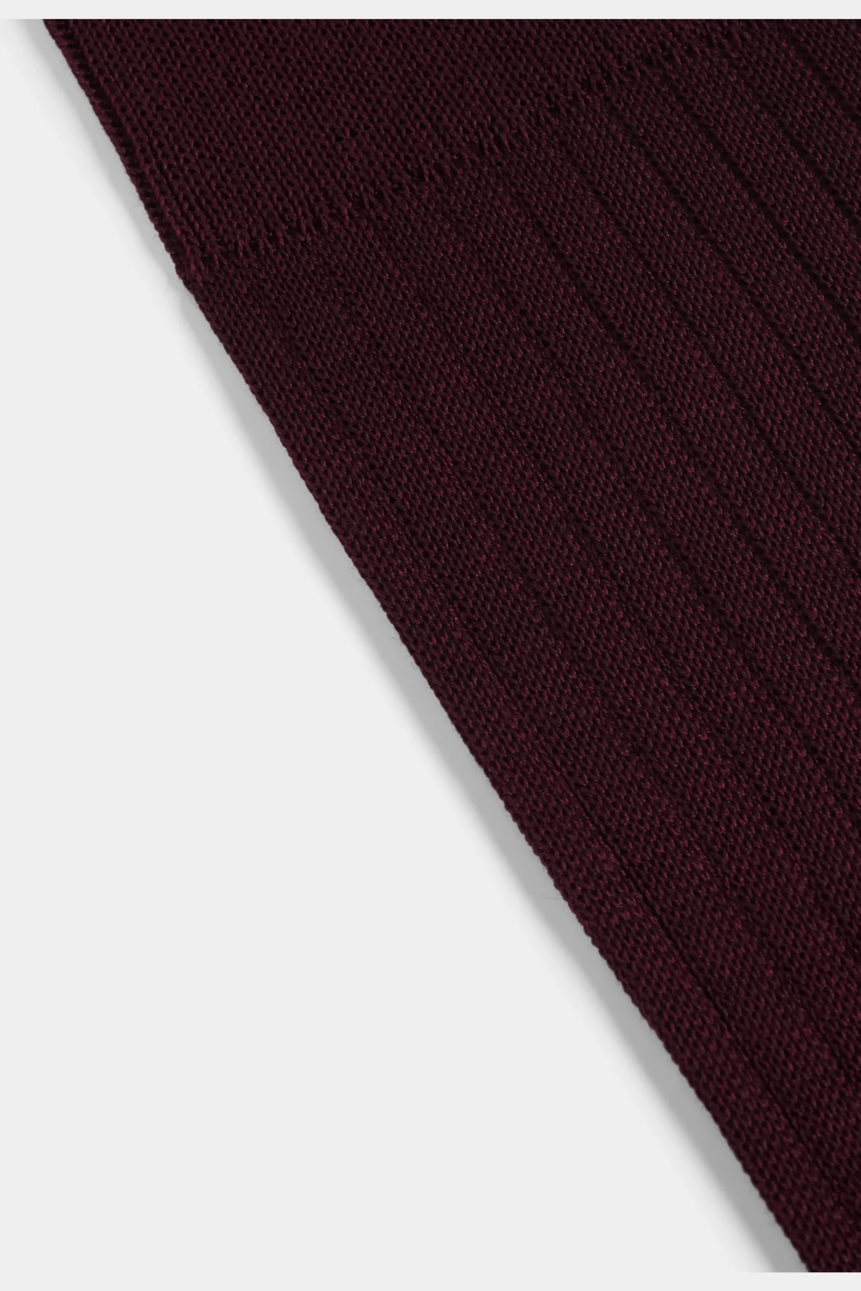 SUITSUPPLY Socken Dunkelrot Gerippt Knielang-Männlich Socken